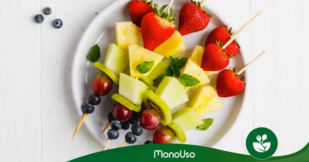 brochetas de frutas