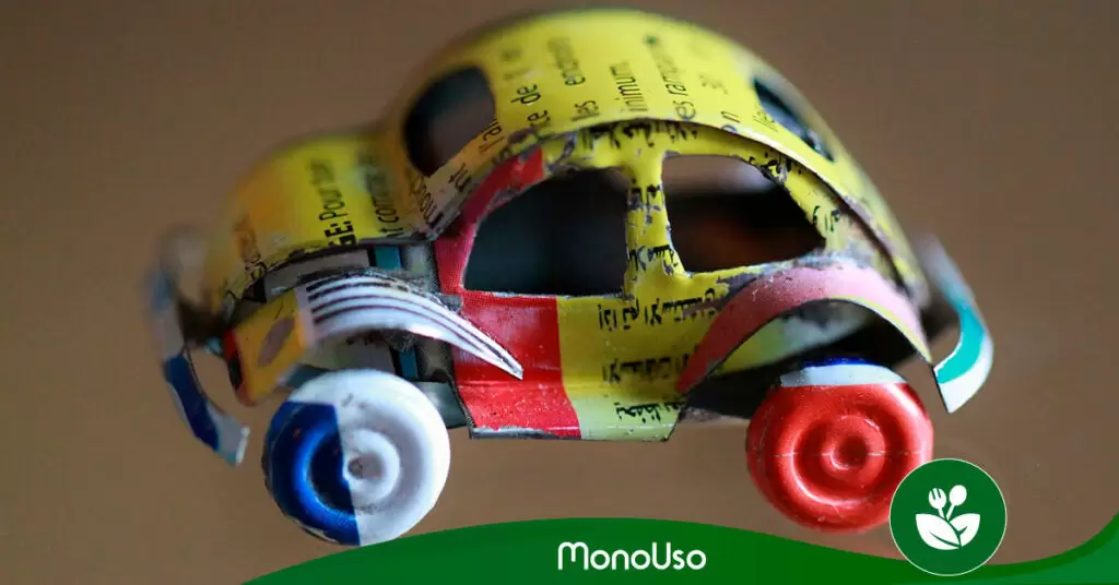 juguetes con material reciclado