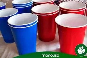 Top 4 manualidades con vasos de plástico