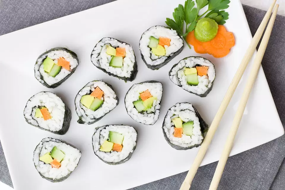 cómo hacer sushi vegetariano